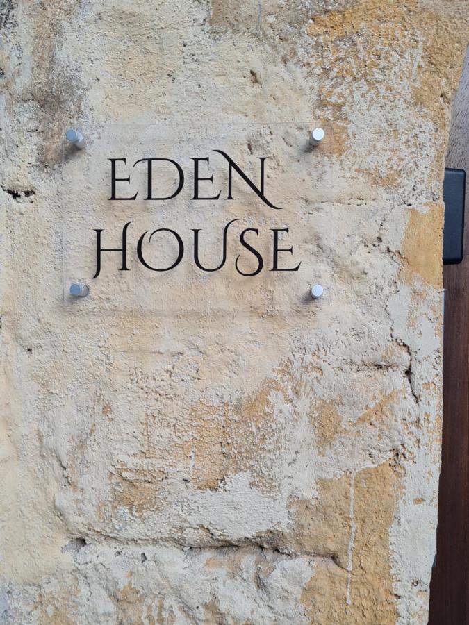Eden House - B&B Crotona