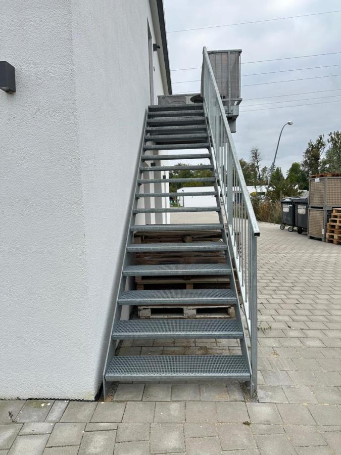 Gemütliches Doppelzimmer Gemeinschaftsbad - B&B Dingolfing