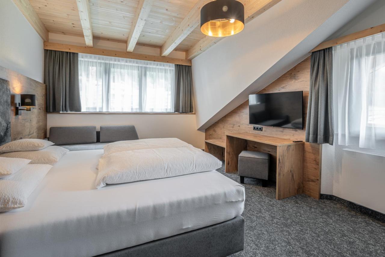 Apartment (6-9 Adults)