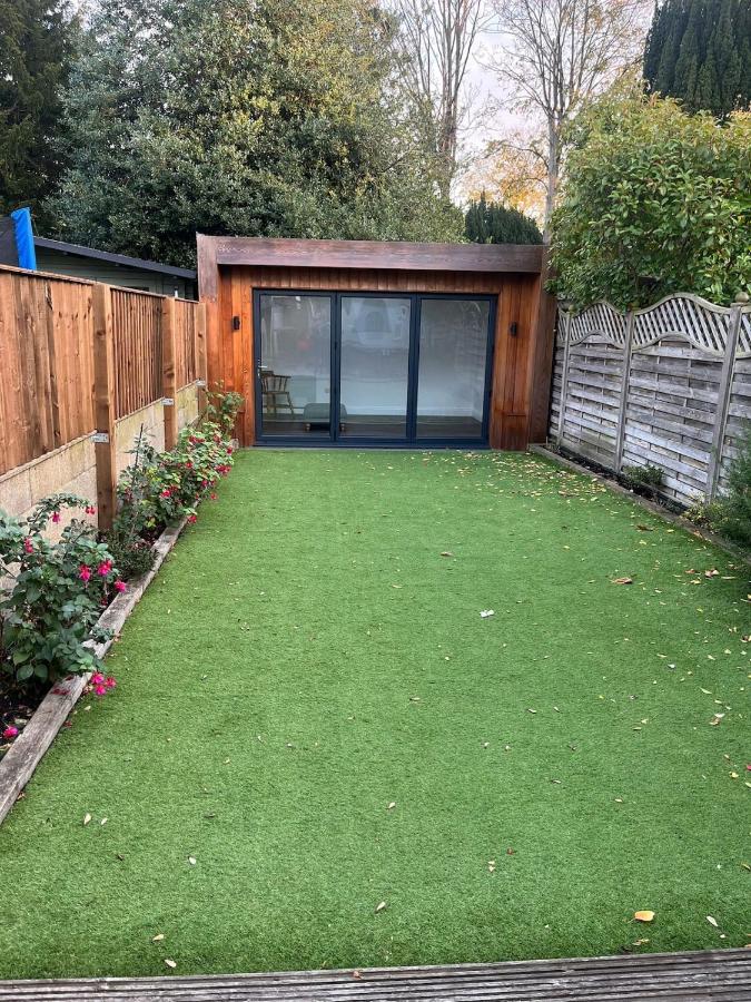 Ivy Cottage - B&B Chertsey