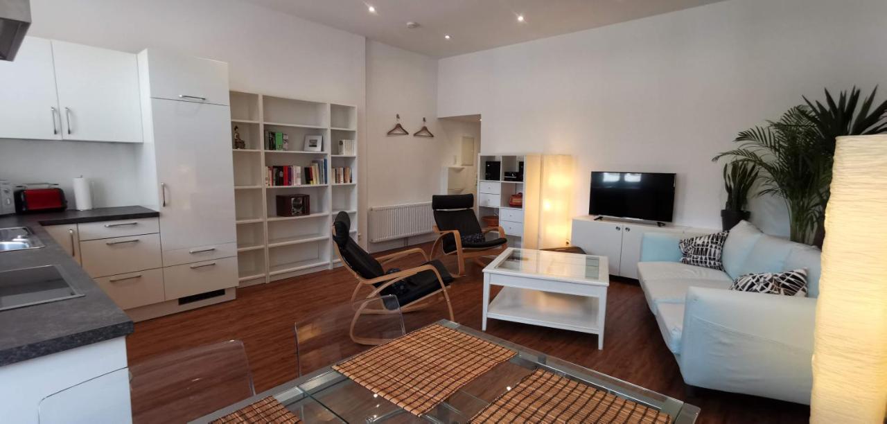 Das Zollhaus Apartment Verdi nahe Schweiz in Klettgau - Chambres d'hôtes Gladigau