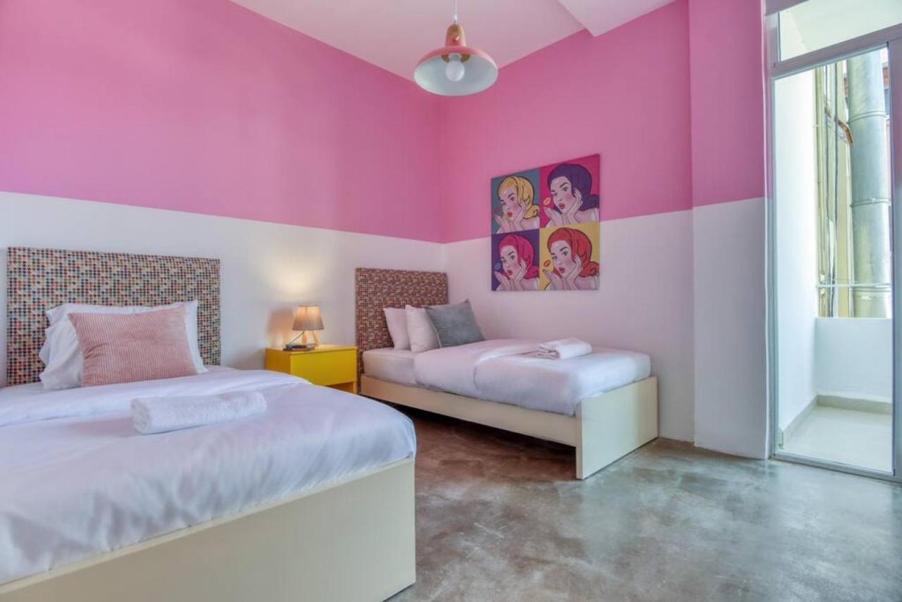 The Pop House 2-BR Apartment in Mar Mkhayel - B&B Al Mudawwar