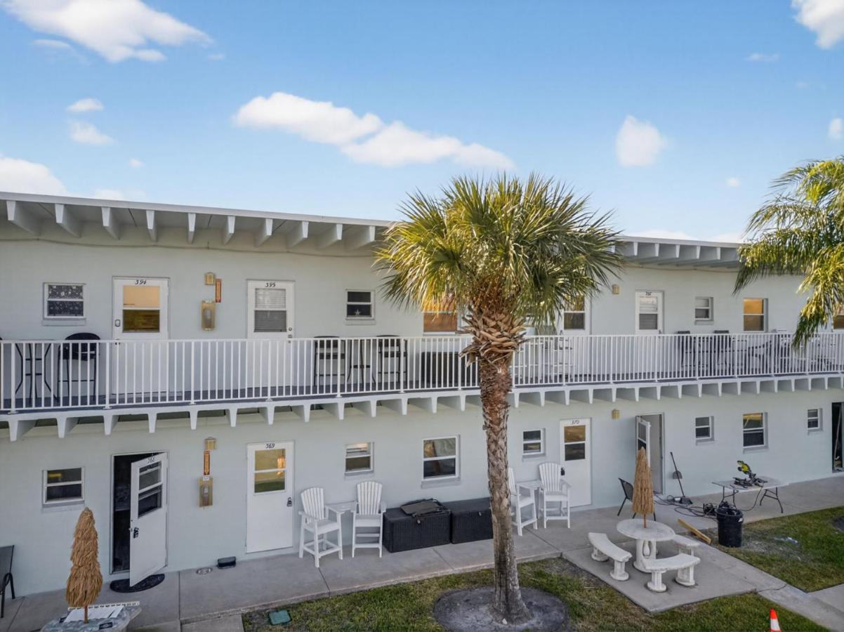 Belleview Gulf Unit 395 - Bed and Breakfast Clearwater Beach