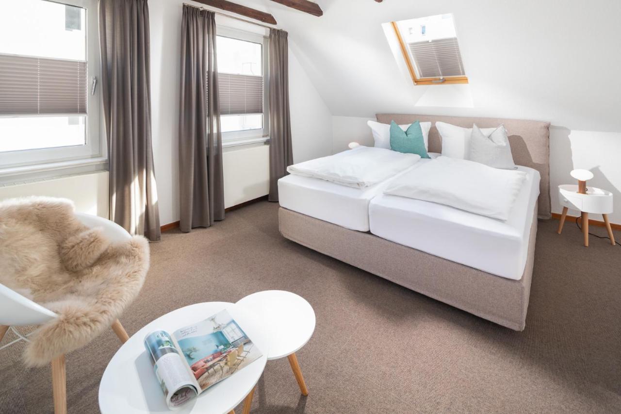 Apartment mit Balkon