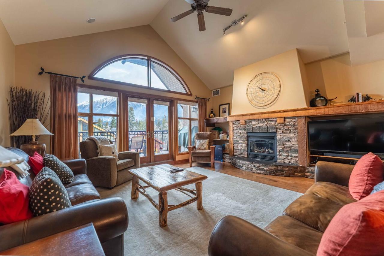 Cascade Penthouse by Canadian Rockies Vacation Rentals - B&B Canmore