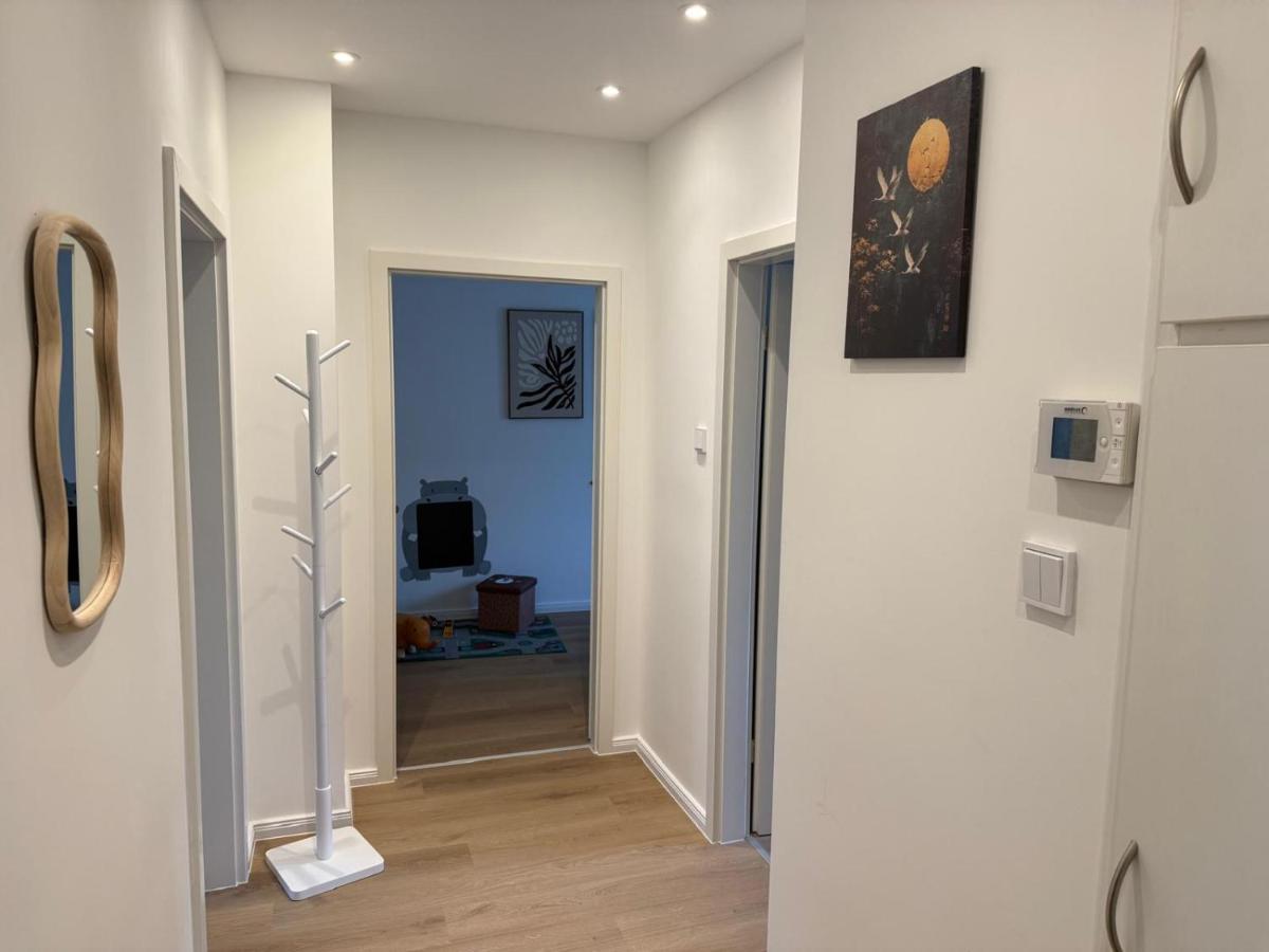 Moderne 3-Zimmer-Familienoase in der Wüste 1 OG - B&B Osnabrück