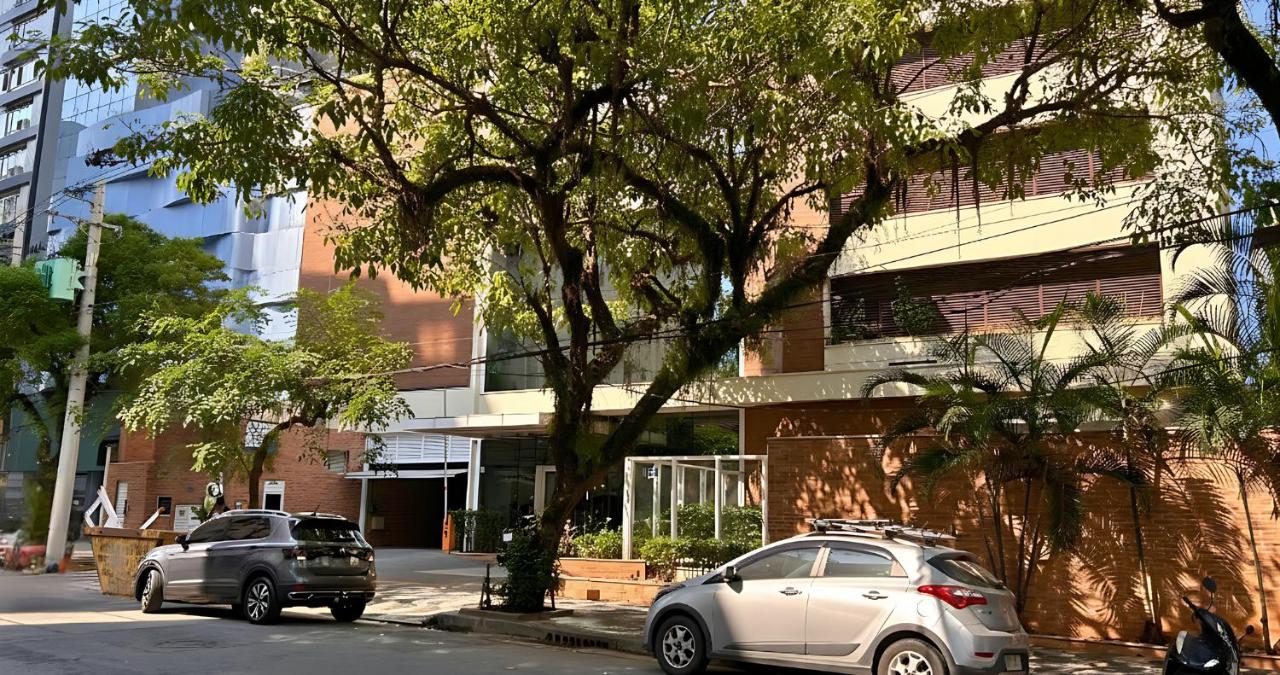 Book Santos Unique 1201 Estúdio Executivo - B&B Santos