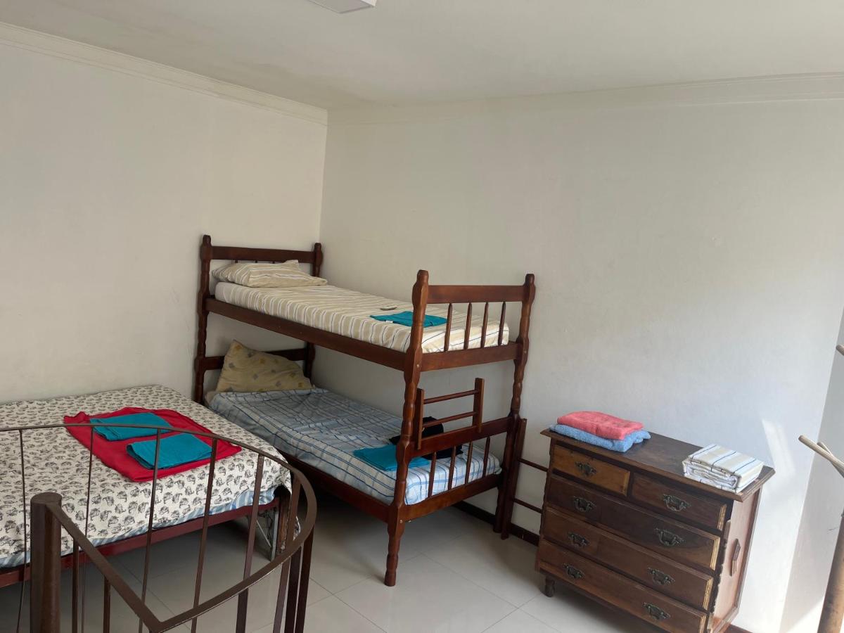 Departamento a 90 metros del mar en Canasvieiras centro - Chambres d’hôtes Florianópolis