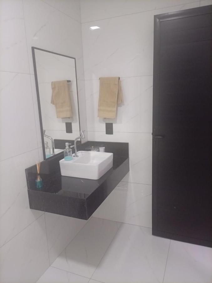 Espaço aconchegante com piscina e area gourmet - Chambres d'hôtes Foz do Iguaçu