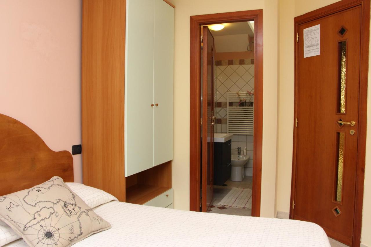 Triple Room with Terrace