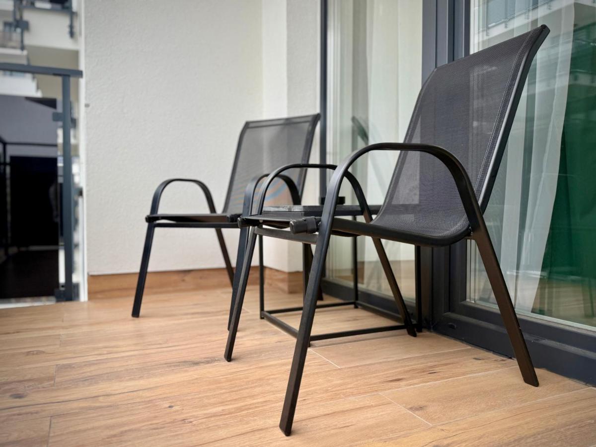 Prywatny parking Malachitowy by Rentoom - Ferienwohnung Thorn