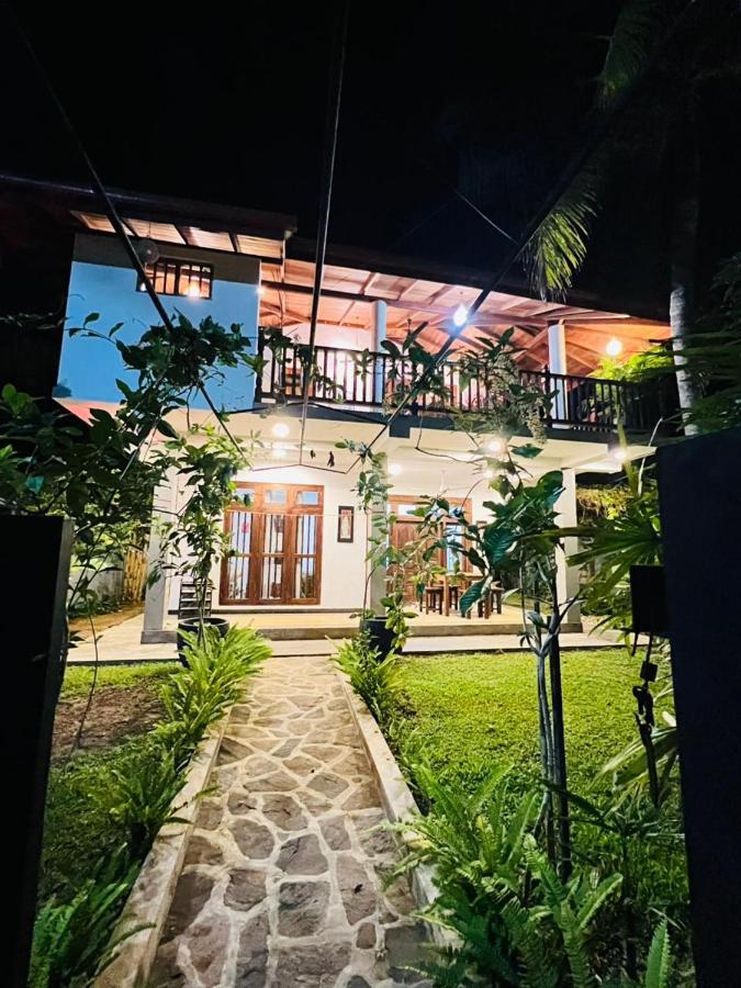 Baba Place Thalpe - Ferienwohnung Unawatuna