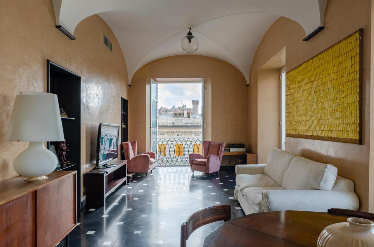 JOIVY Exclusive Flat for 7 near Cathedral of Genoa - Chambres d’hôtes Gênes