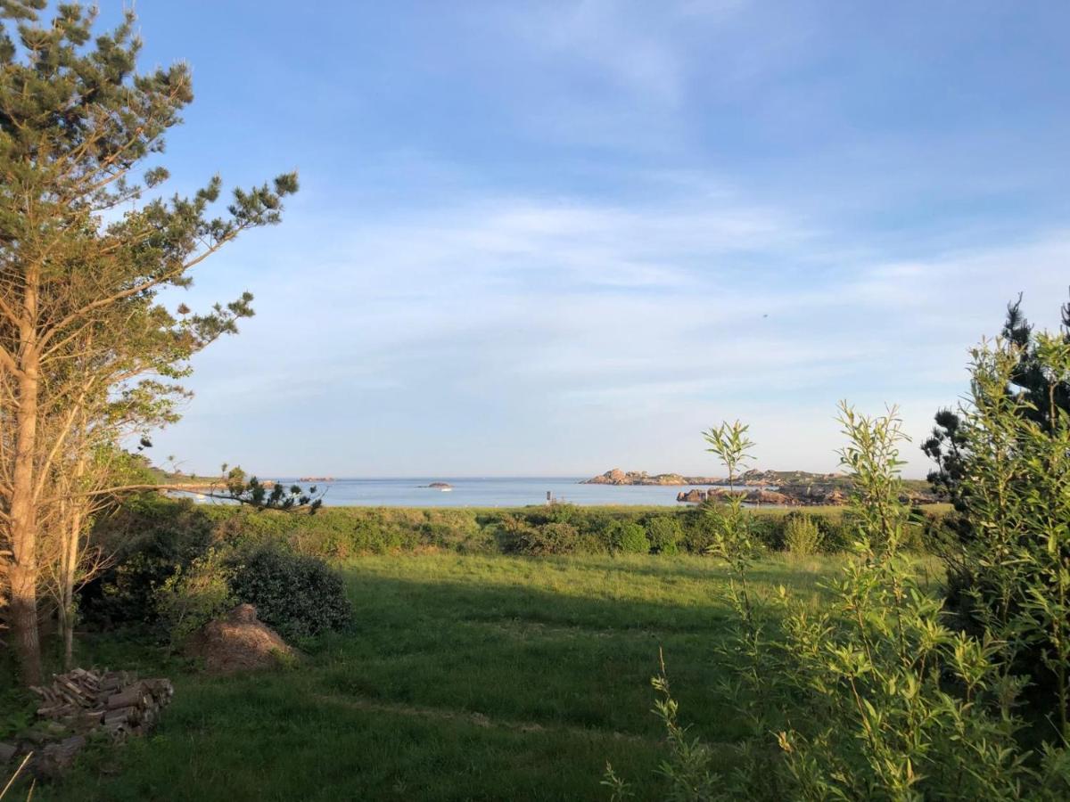 Maison 100 m de la mer, Superbe vue - B&B Trégastel