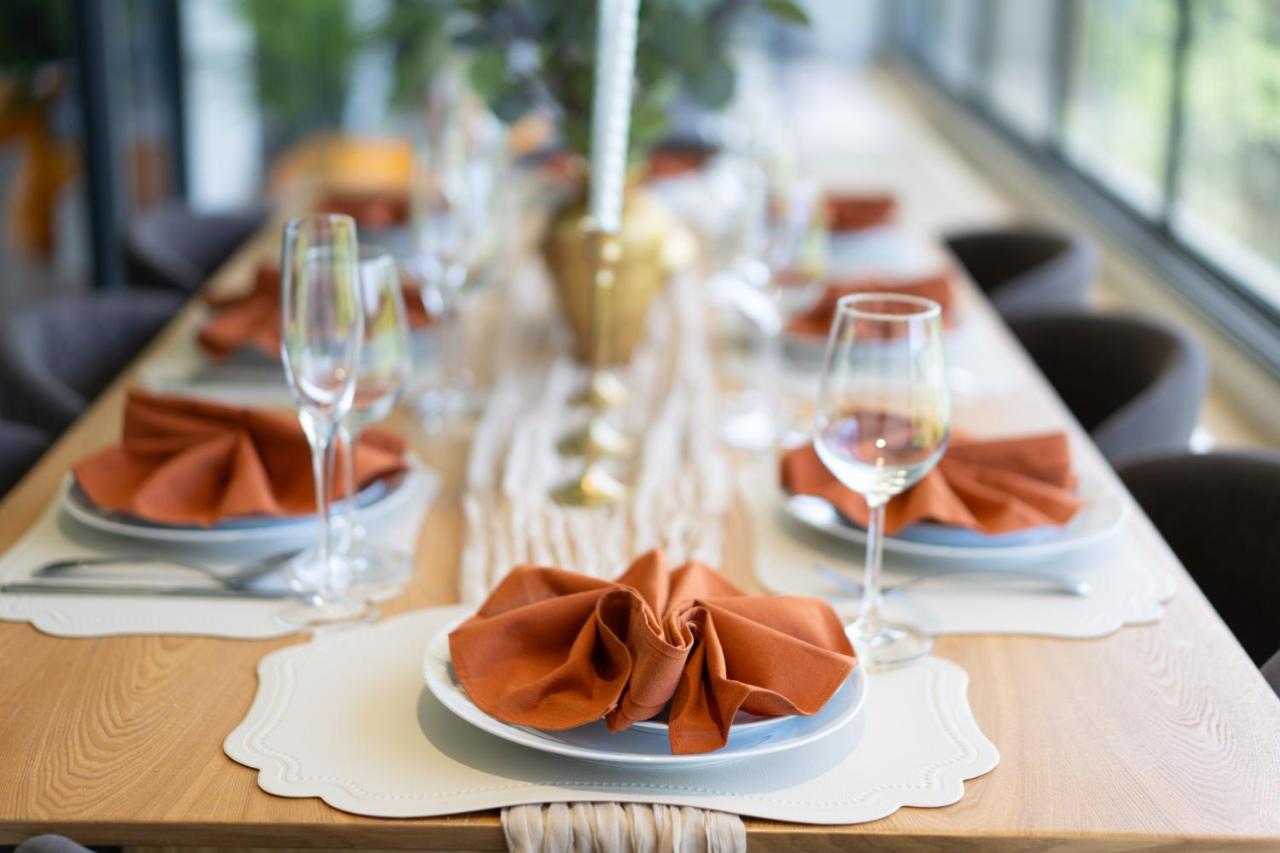 Beachside Residences 3 BR apartment by NLA - Bed and Breakfast Bang Tao Beach