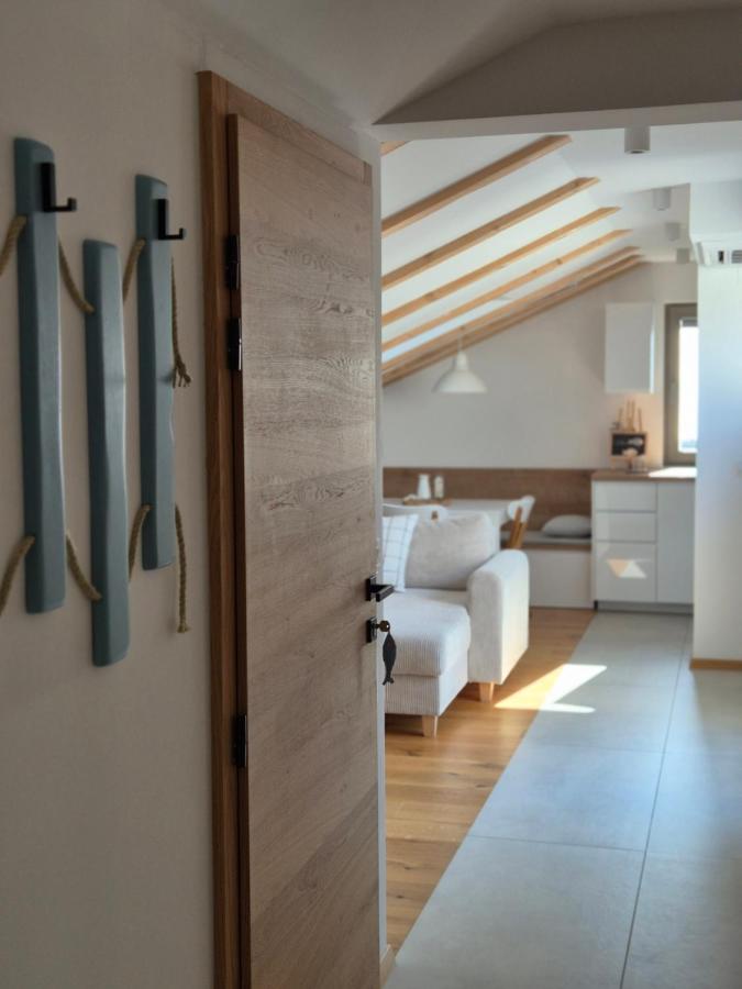 Appartamento con 2 Camere da Letto, Balcone e Vista mare