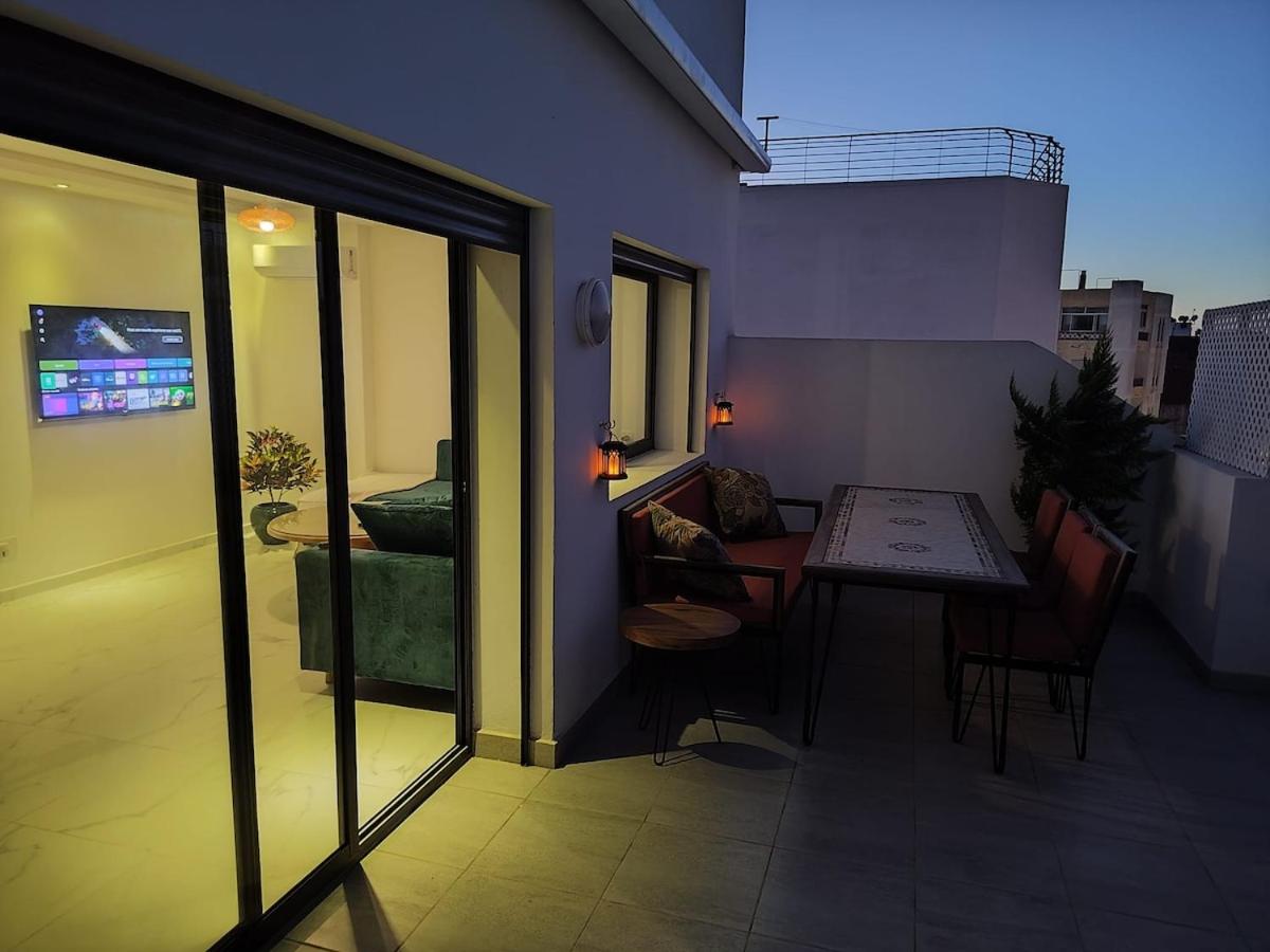 2 min walk from Four Seasons Hotel-Cozy Terrace Stay in the Heart of Rabat - B&B Rabat