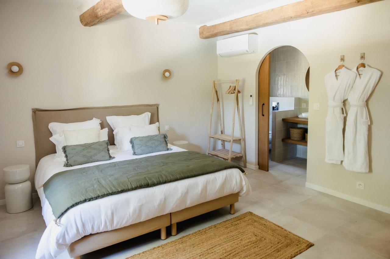 Camera King con Vista Piscina