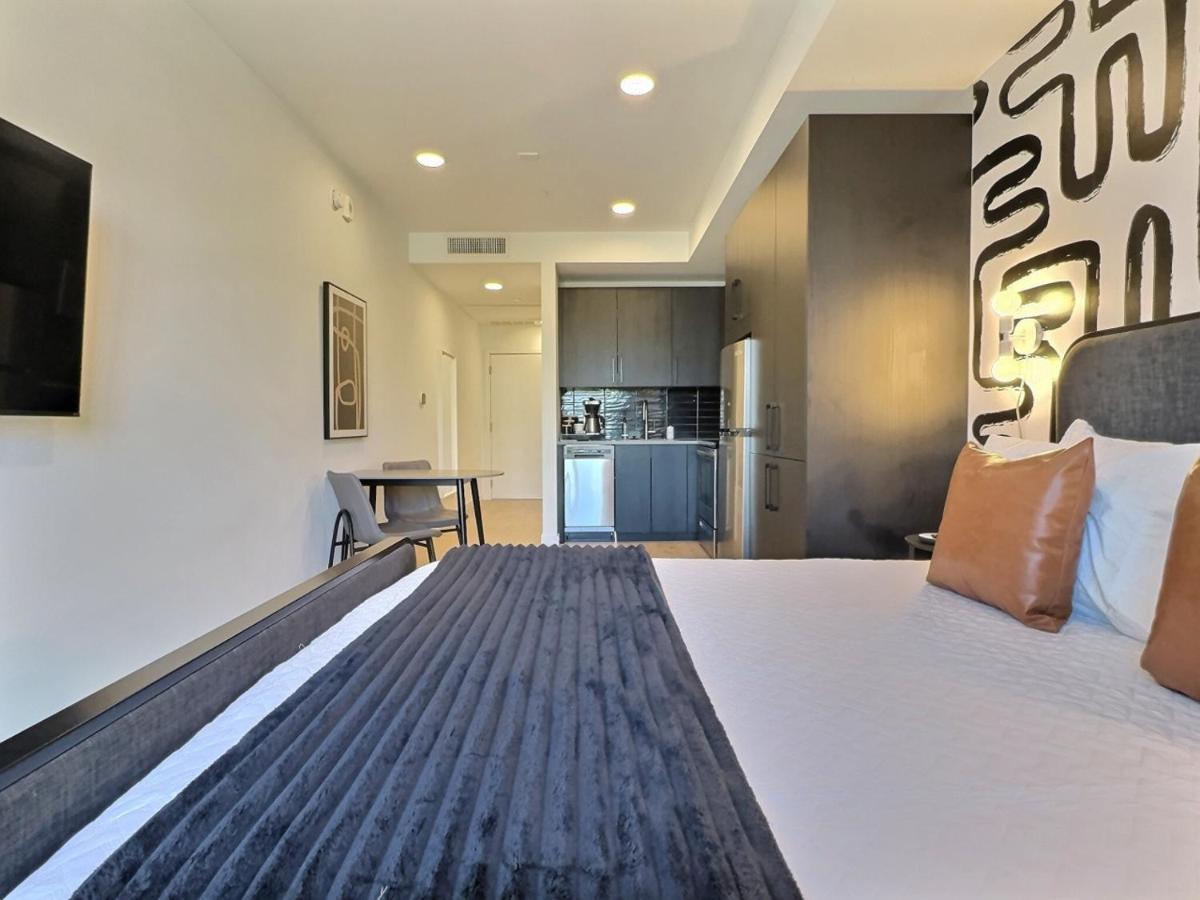 Quiet City Getaway Near Regions Field and Food - Chambres d'hôtes Birmingham