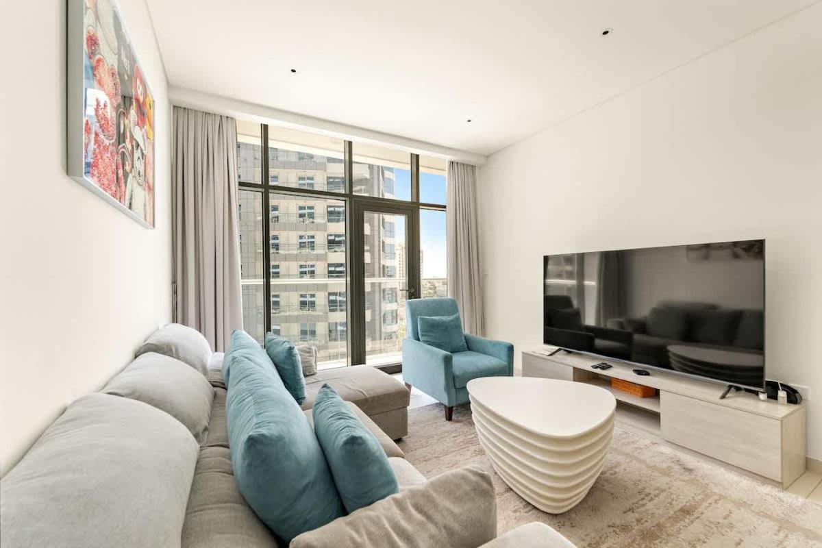 Stylish 1BR in Palm Jumeirah with Rooftop Pool - B&B Dubai