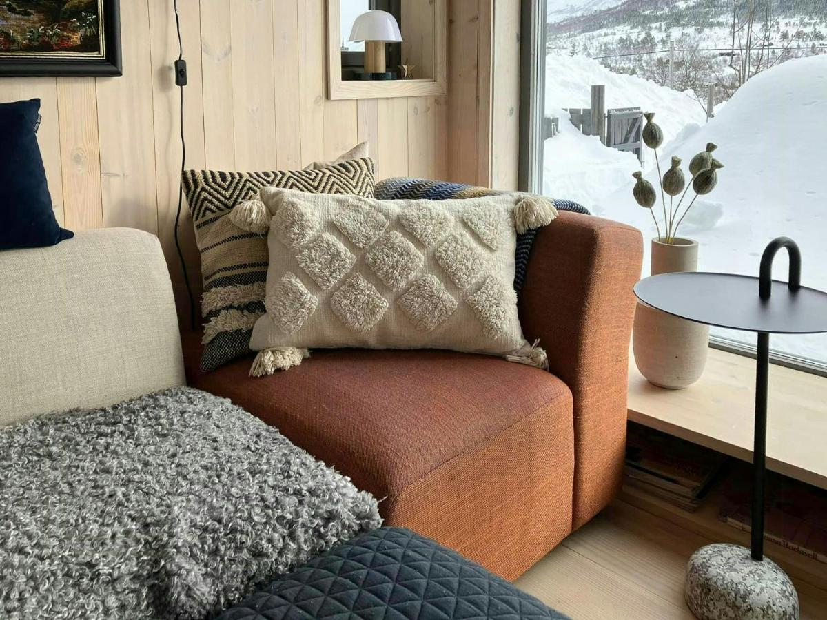 Charming Mountain Cabin In Spectacular Nature - Bed and Breakfast Brunstad