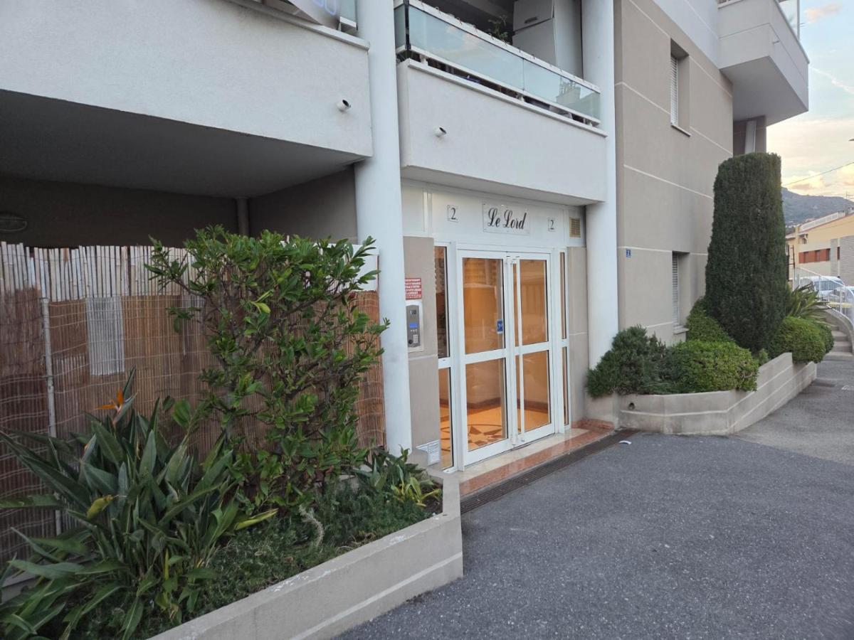 5mn Monaco - Terrasse aperçu mer - Parking - FA - B&B Beausoleil