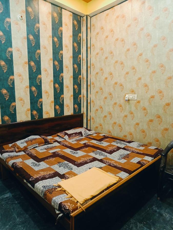 Camera Matrimoniale Budget