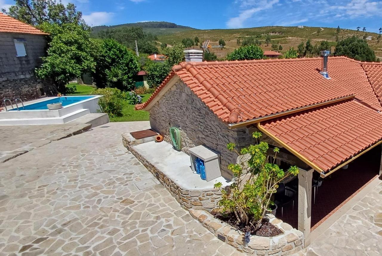Casa da Rosa Porreiras - B&B Paredes de Coura