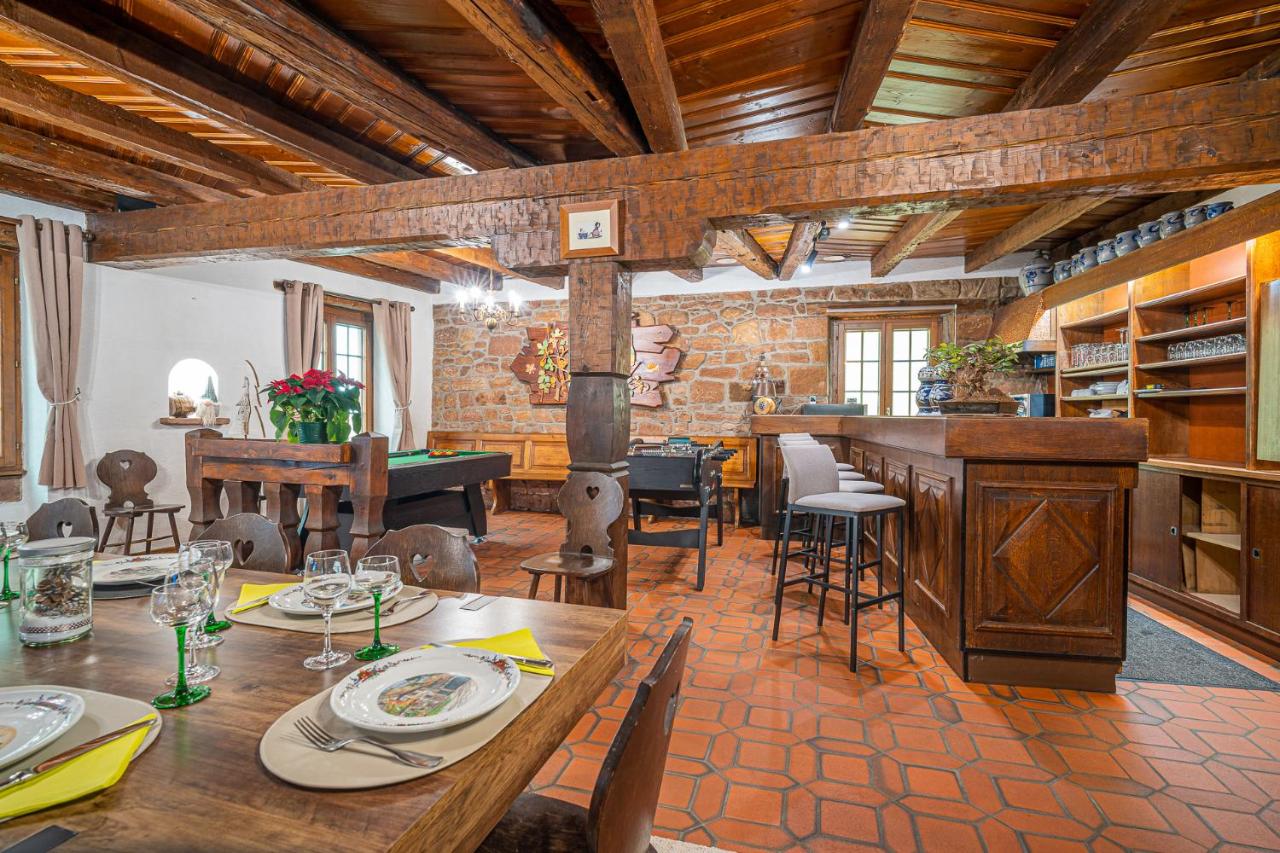 Maison de Groupe - Salle de Jeux, Cuisine, salle à manger et Salon ouverts - Chambres d'hôtes Kintzheim