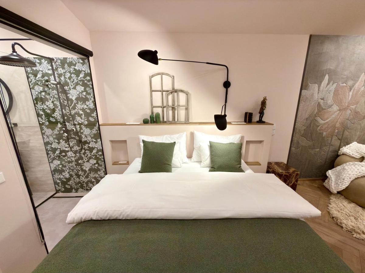 Studio met Kingsize Bed