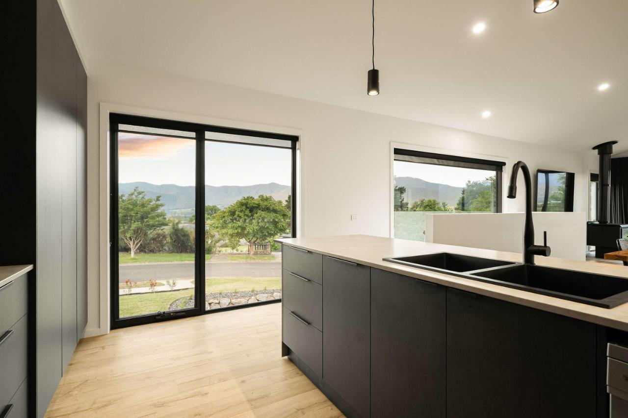 Fiddle View Alfresco Dining with Mountain Views - Ferienwohnung Mount Beauty