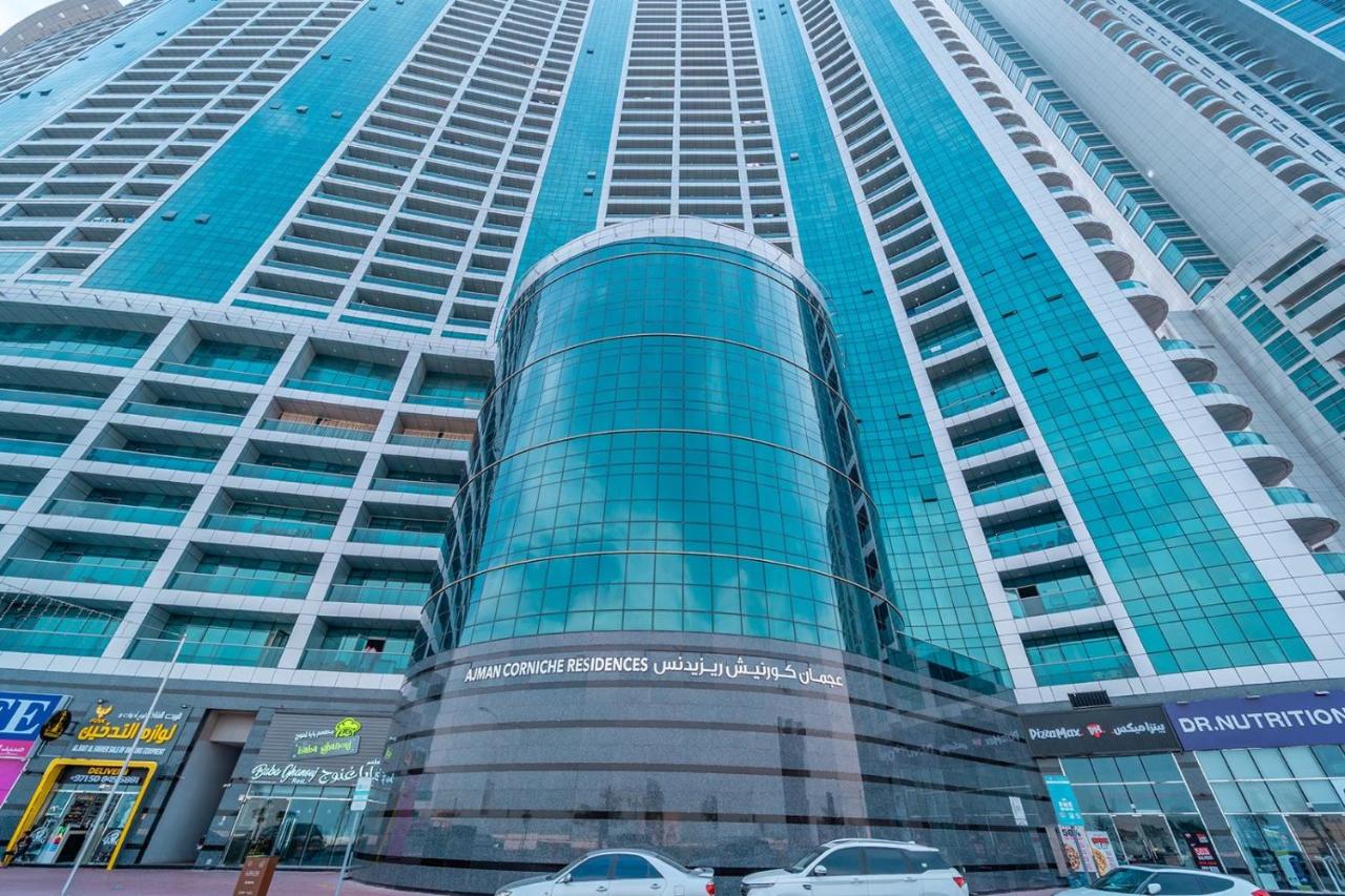 Luxurious Beachfront Modern Ocean View - Ferienwohnung Adschman