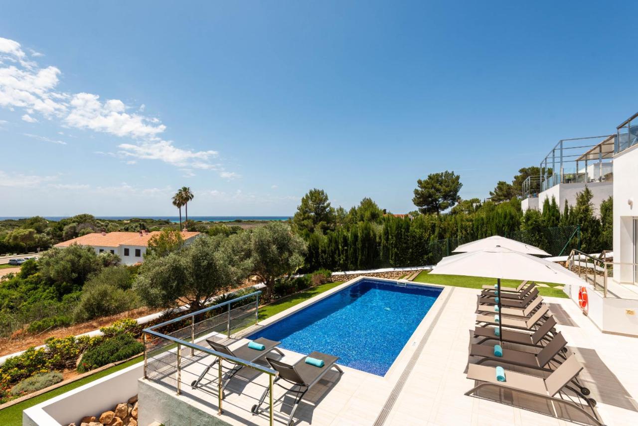Villa Paradise by Escape Home - B&B Son Bou