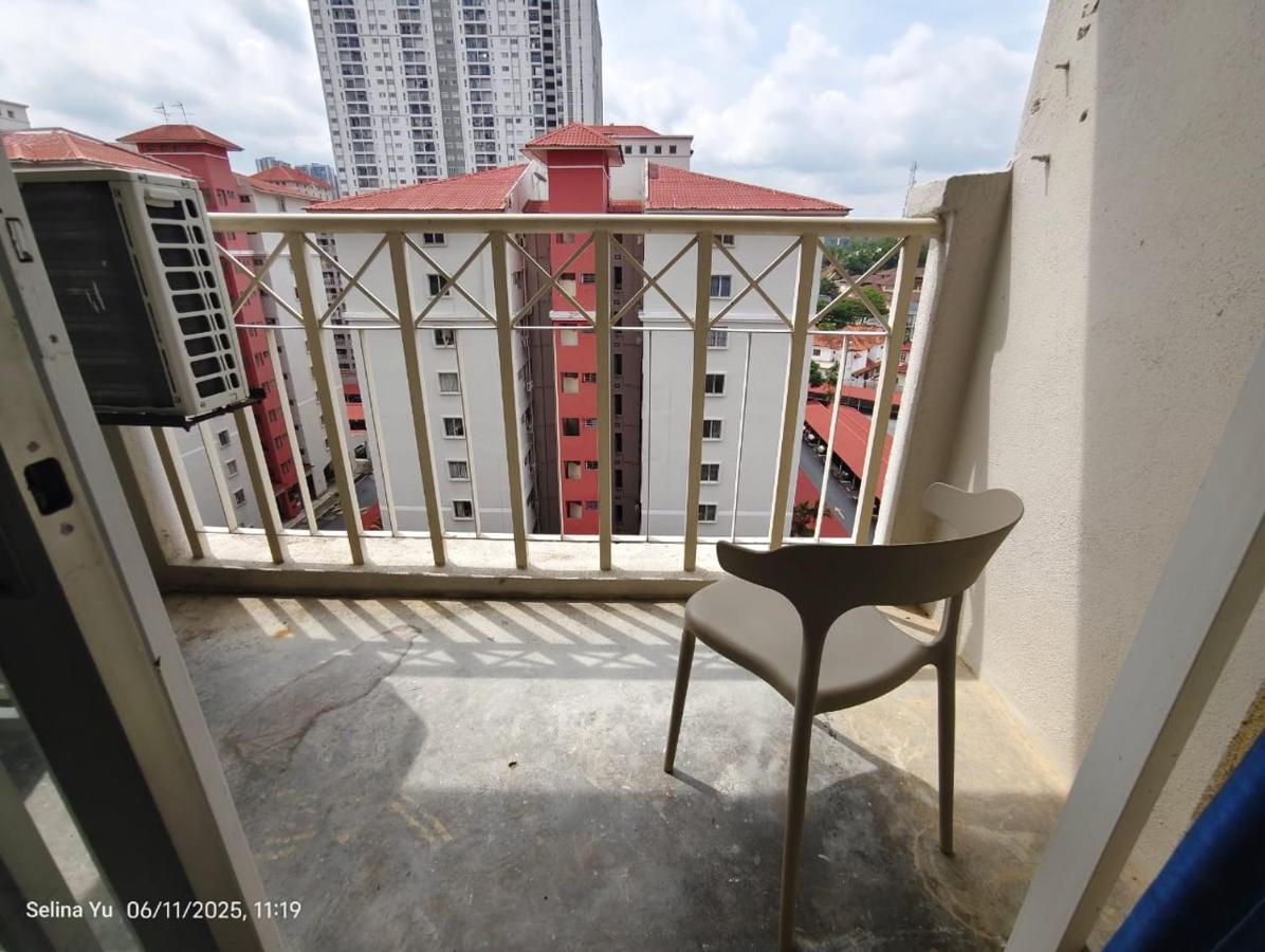 Axiata Bukit Jalil Cozy LRT 5 min IMU Stadium APU - B&B Kuala Lumpur