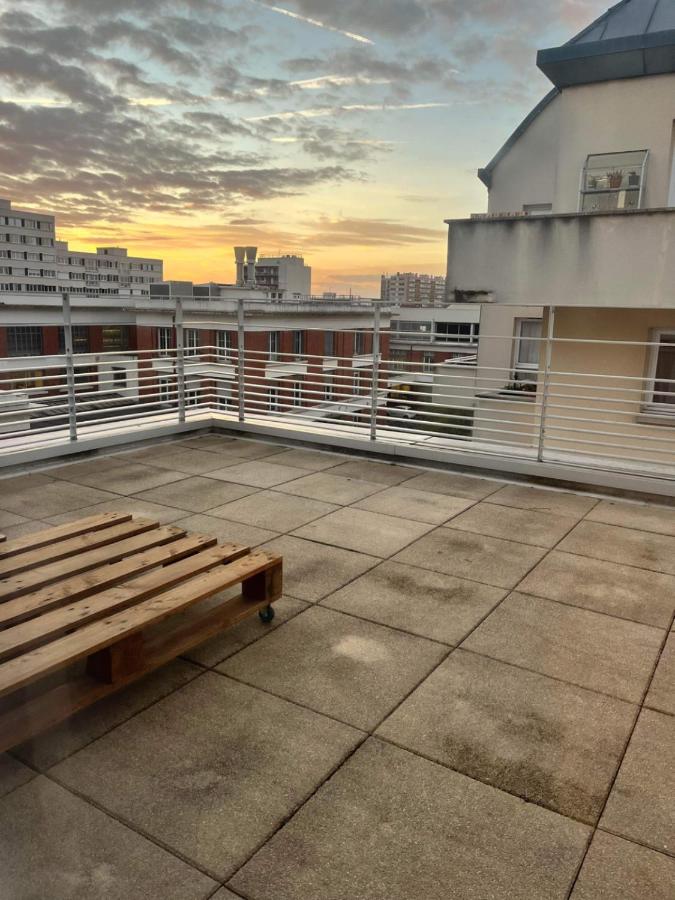 Bright studio with terrace - Chambres d’hôtes Malakoff