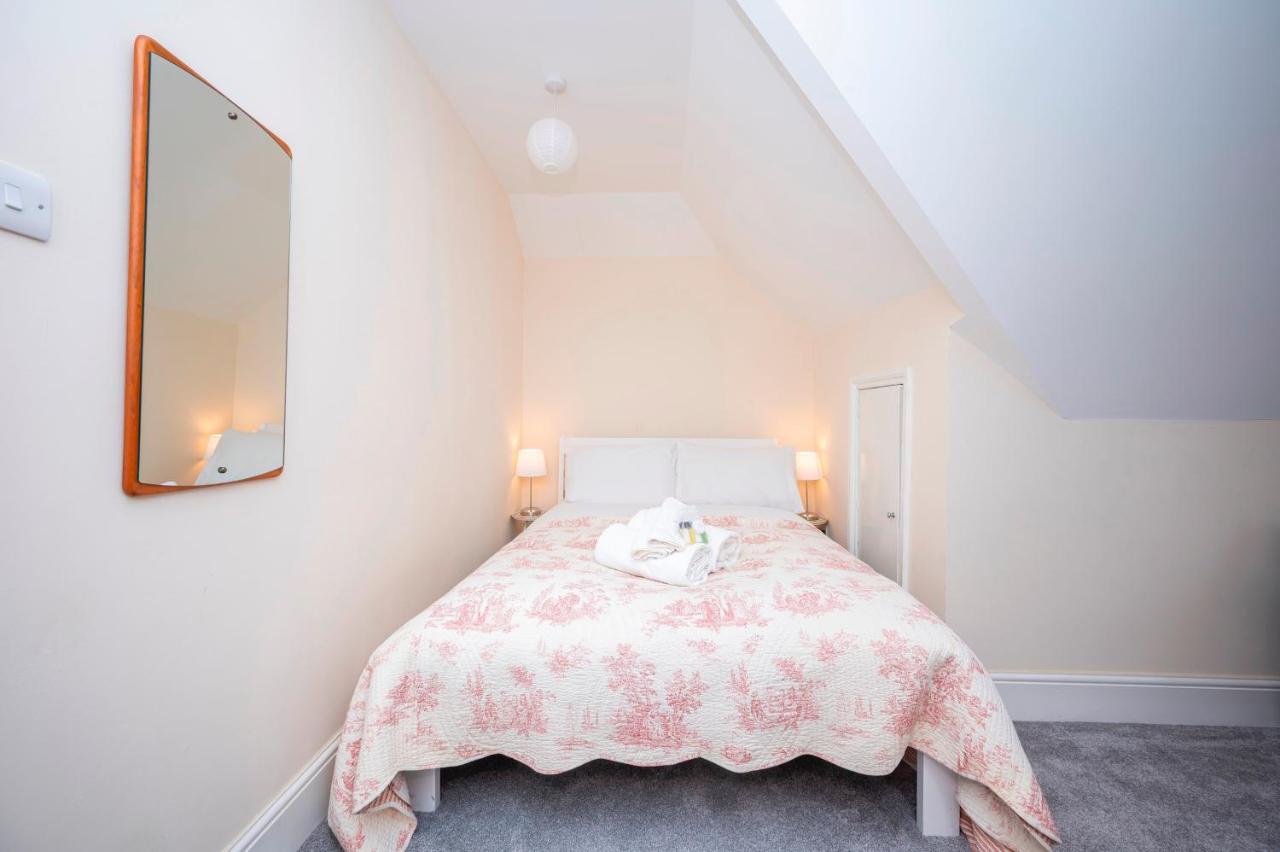 Quirky London Apartment 2 min to Ladywell station - Pass the Keys - Bed and Breakfast Londen