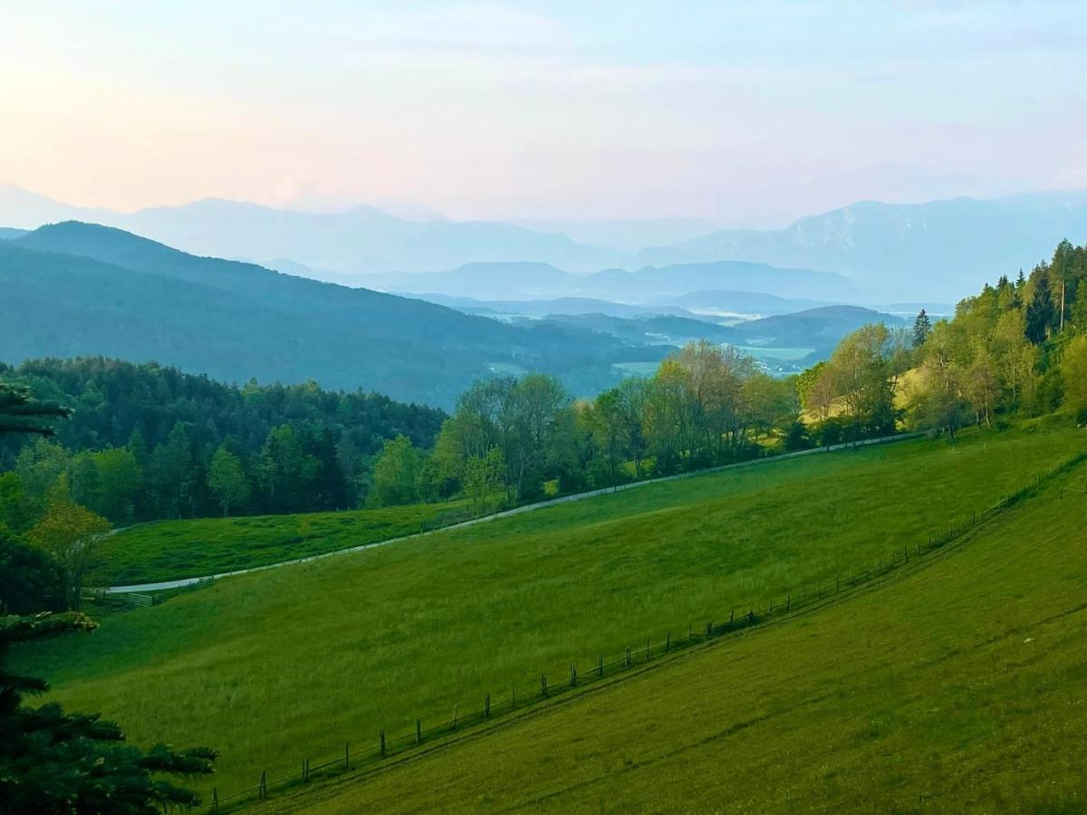 Ruhige Ferienwohnung nahe Klagenfurt & Klopeiner See - Chambres d'hôtes Christofberg