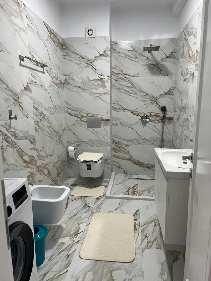 Ares home - Ferienwohnung Korça