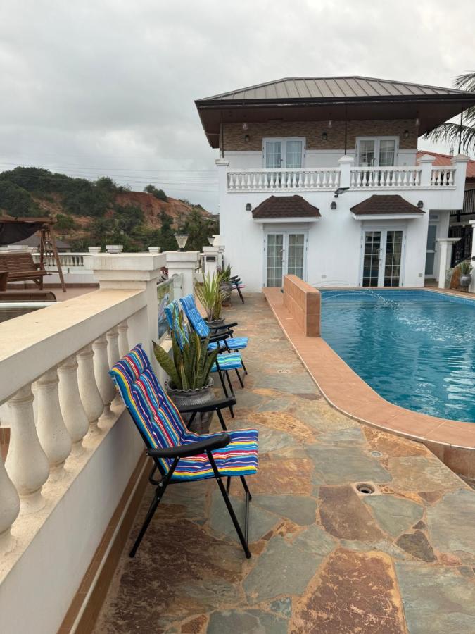 Menson Apartments - Your home away from home - B&B Takoradi