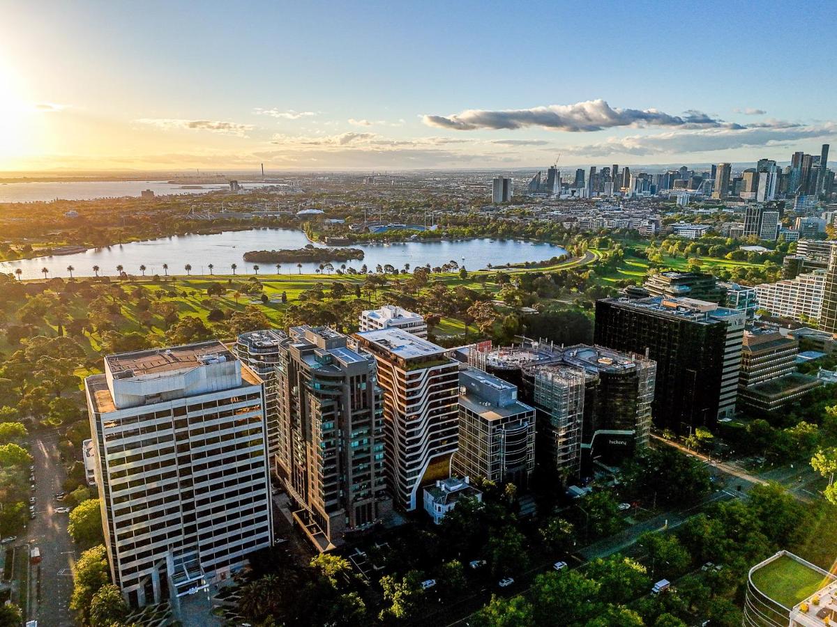 Tido Art Haven St Kilda Rd Opposite Albert Park - B&B Melbourne