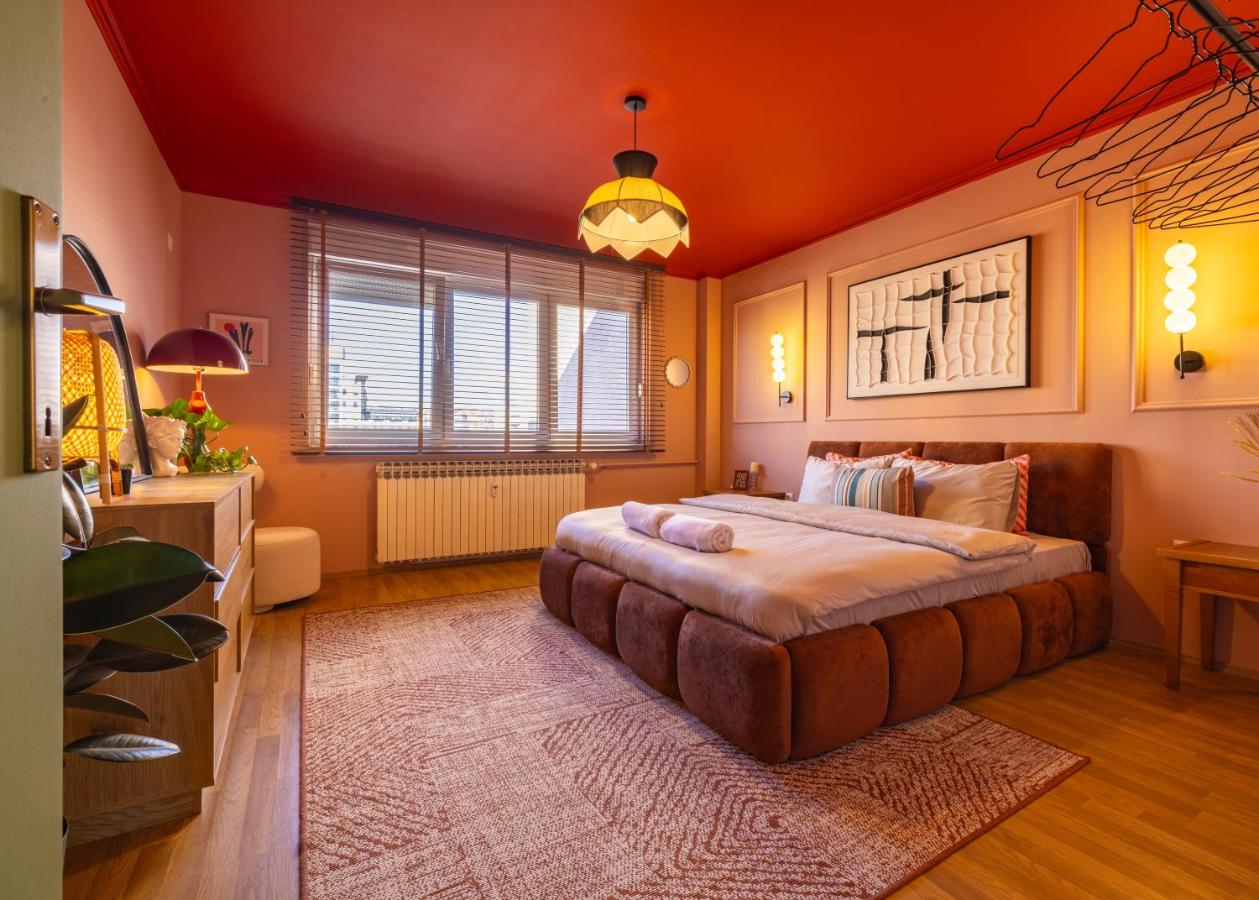 SquareView - B&B Priština