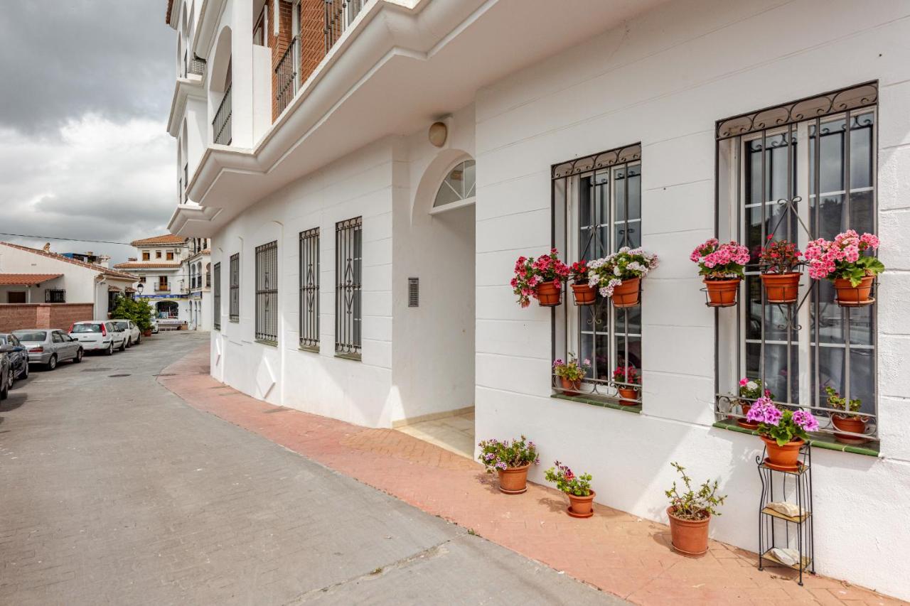 Casa Lidia, bonito y cómodo ático con rooftop privado, impresionantes vistas mar, montaña y jacuzzi - Chambres d'hôtes Cómpeta