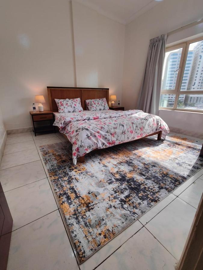 Delightful Private Rooms with Garden View - B&B Sharjah city
