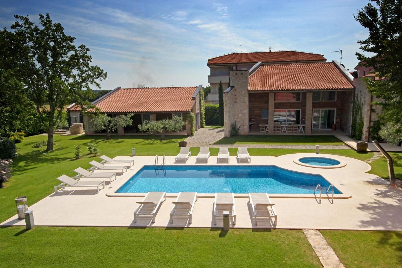 Appartamento Deluxe con 2 Camere da Letto e Terrazza