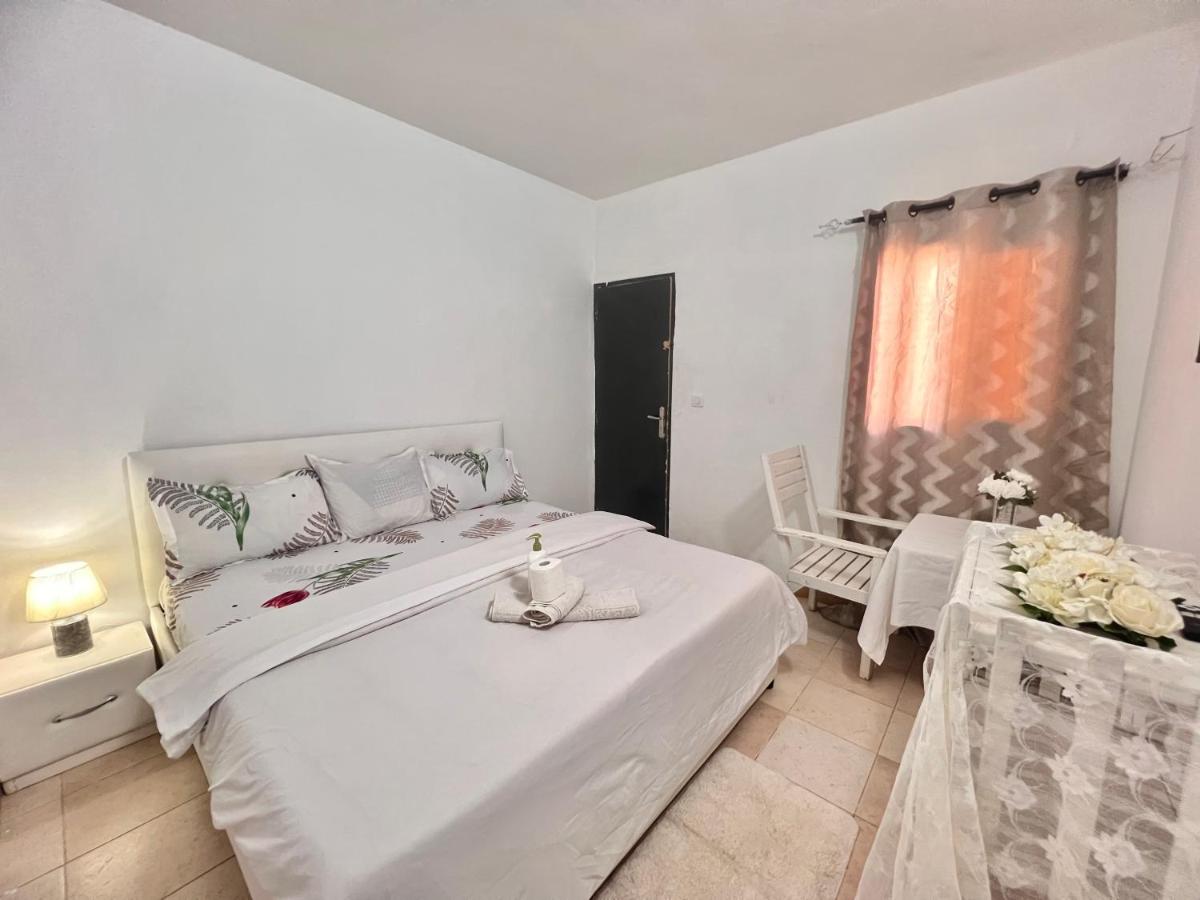 CHAMBRE HARMONIEUSE cosy a yoff virage N1 - B&B Dakar