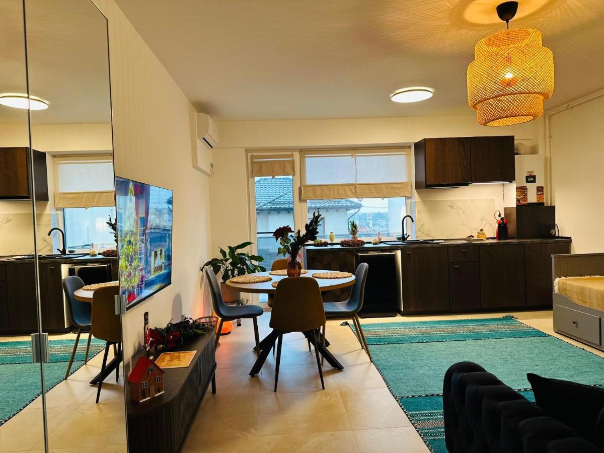 Caro Studio - B&B Tunari