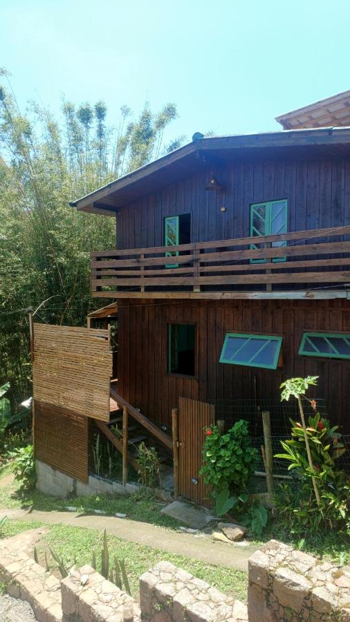 Maia House Hostal - Bed and Breakfast Florianópolis