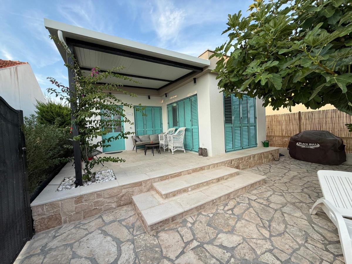 Beach House Ana - B&B Sukošan