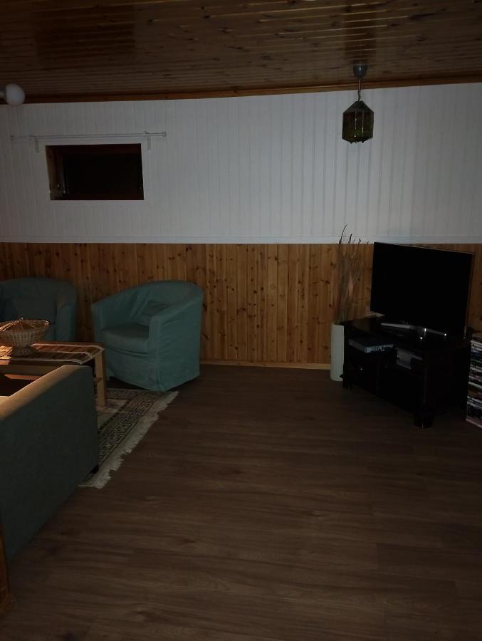 Stuga Lucy i Hassela -naturupplevelser - B&B Hassela
