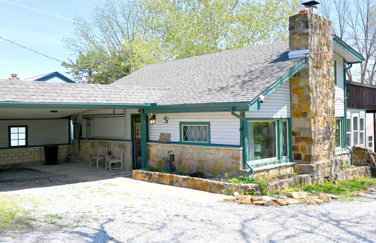 Ranch House - B&B Fall River